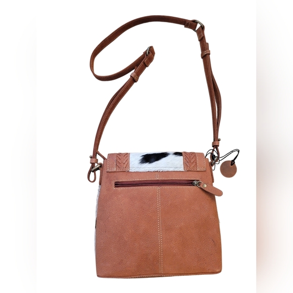 Sold Dont Buy! - Picture 4 of 5